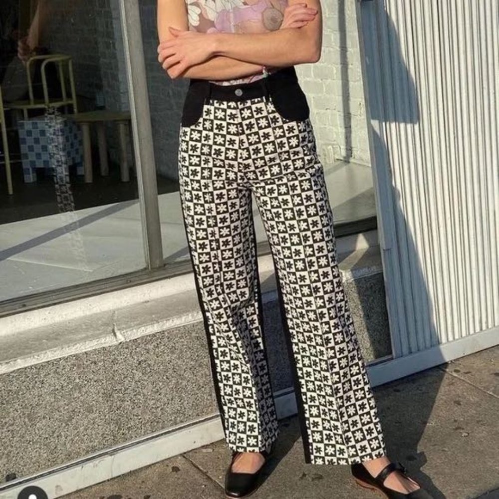 Lisa Says Gah! Flower Robyn Jean